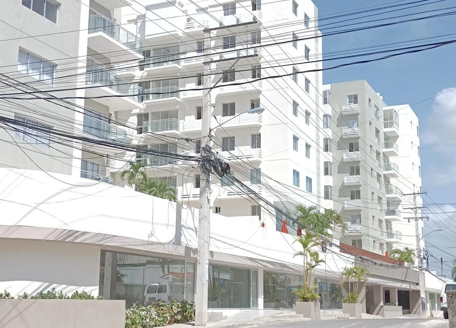 Boca Del Mar Iii, Apartamento 707 Cuevas