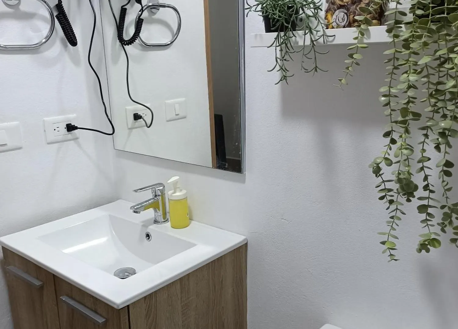 Boca Del Mar Iii, Apartamento 707 Cuevas