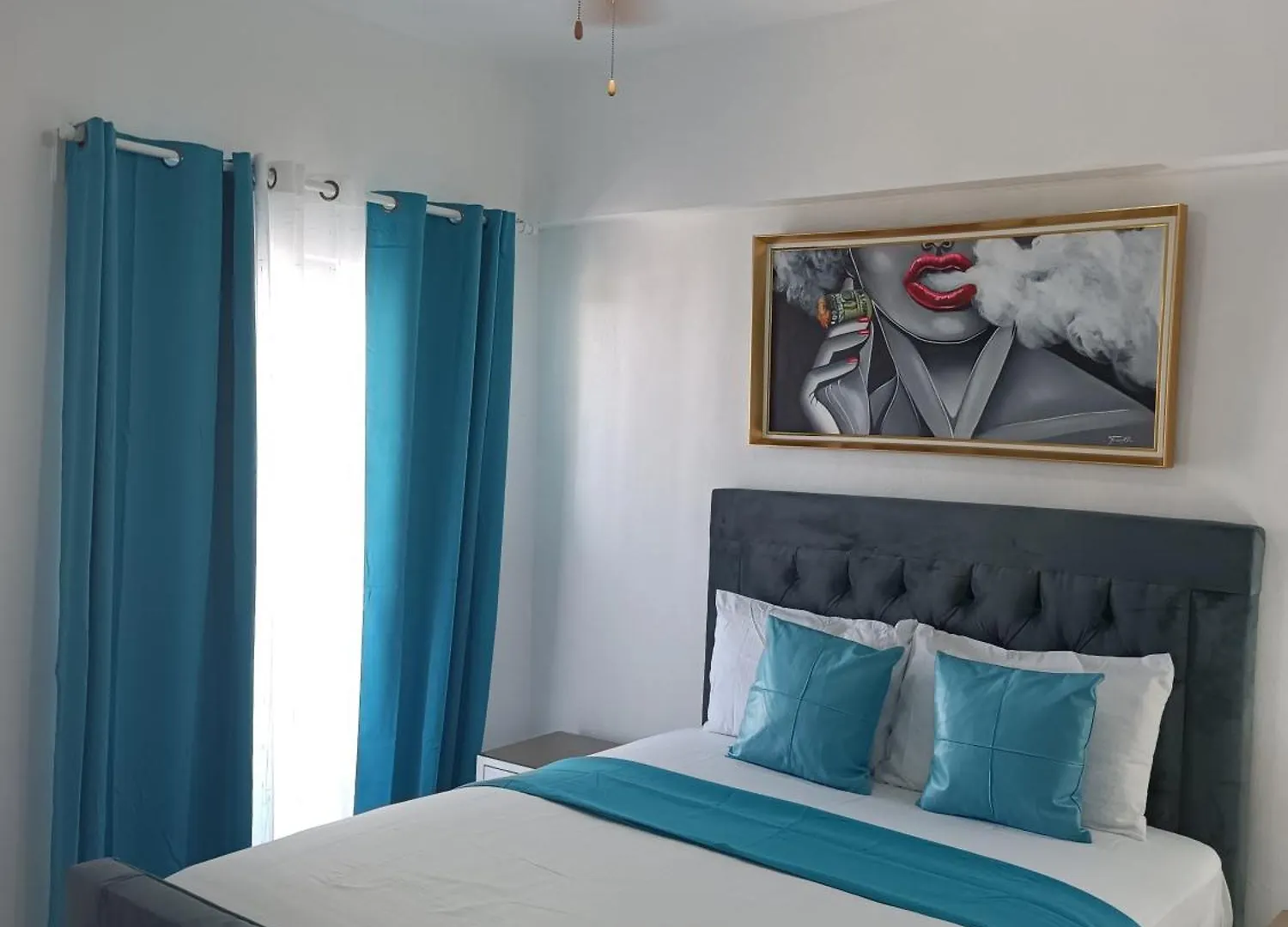 Boca Del Mar Iii, Apartamento 707 Cuevas