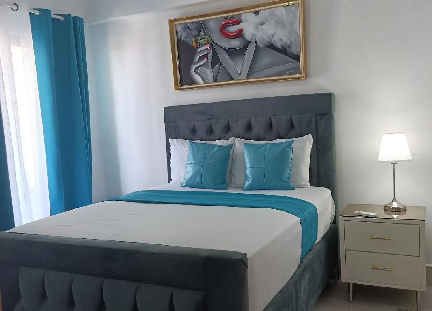 Boca Del Mar Iii, Apartamento 707 Cuevas
